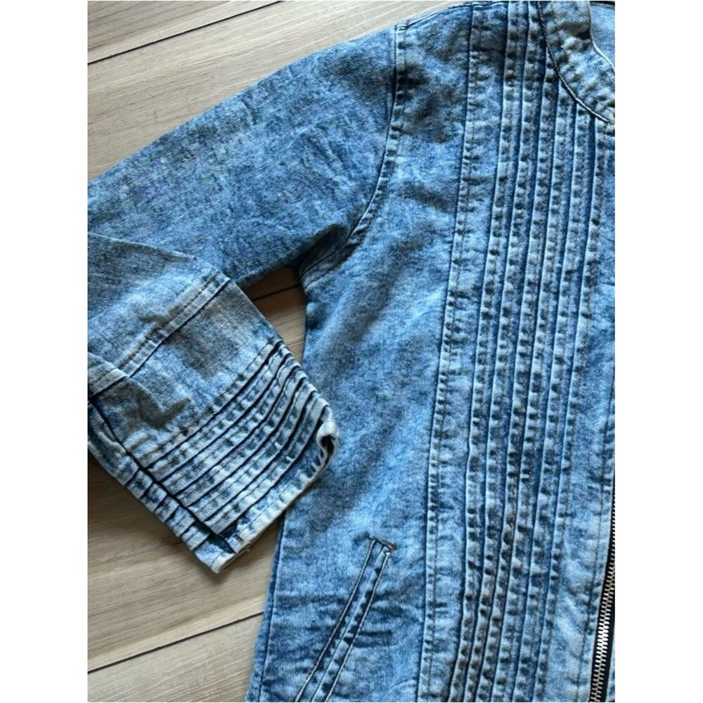 Light Washed Denim Zip-Front Jacket - Picture 2 of 13